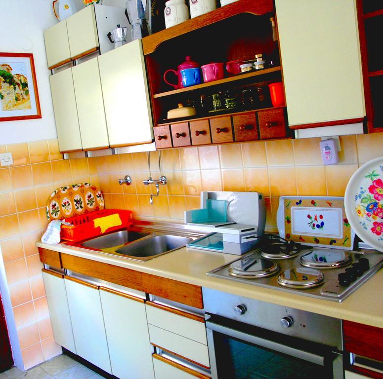 Готель House Rozi Palit Екстер'єр фото