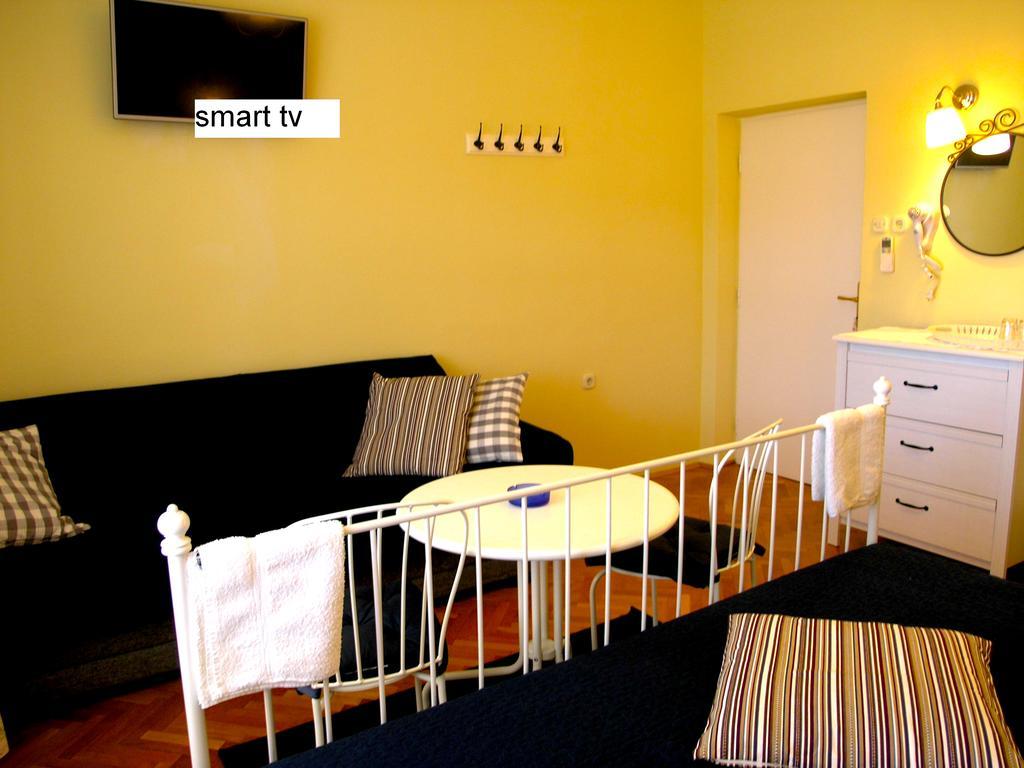 Готель House Rozi Palit Номер фото